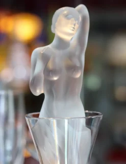 Carafe aphrodite lalique