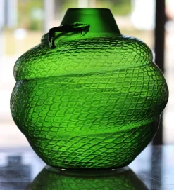 Vase serpent vert amazone Lalique