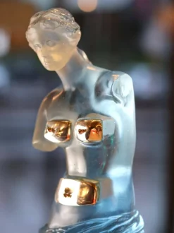 Vénus aux tiroirs de dali pour daum